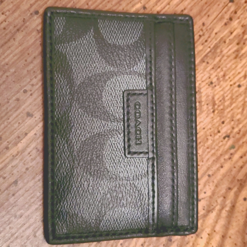 NWT Coach slim card holder